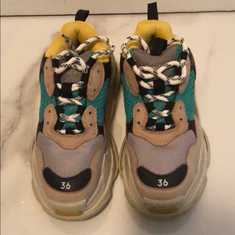 Balenciaga Sneakers - Picture 2 of 3